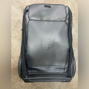 G-RO Softside 22" Travel Carry-On Luggage-Used. Condition is Pre-owned